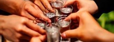 怎么做白酒经销商呢(白酒怎么经营)