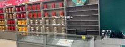 2025年五粮液旗舰店与专卖店价格对比，是否一致？
