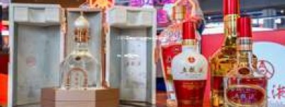 2025年五粮液旗舰店与专卖店对比：有何区别？