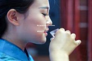 哪款酱香白酒好喝不贵(什么牌子的酱香白酒好喝又实惠)